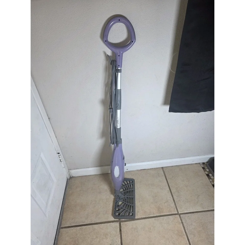 Shark Professional Steam Electronic Steam Mop, Corded SE450